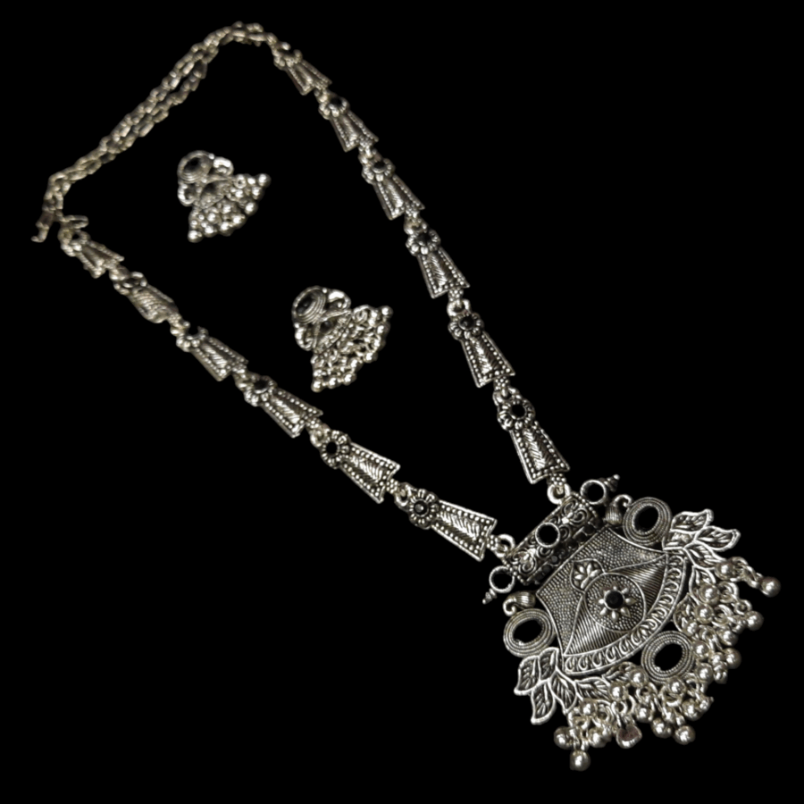 Silver Oxidized Plated Necklace With Earrings Set ( Black ) - Image 3