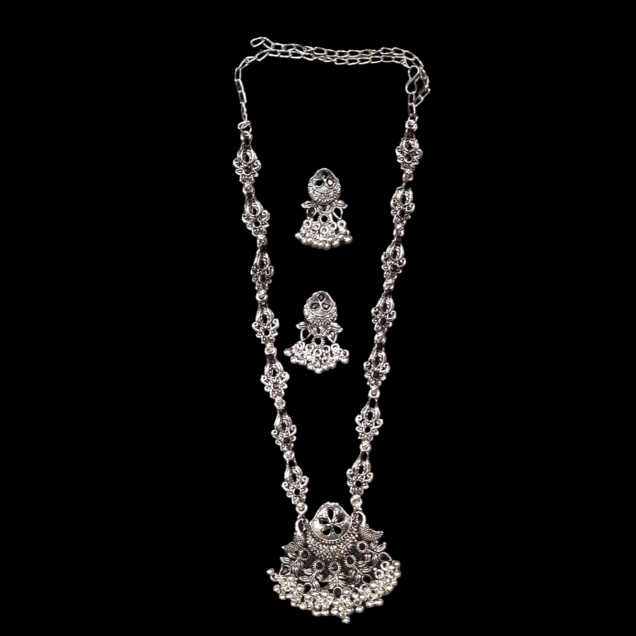 Silver Oxidized Plated Necklace With Earrings Set ( Black ) - Image 3