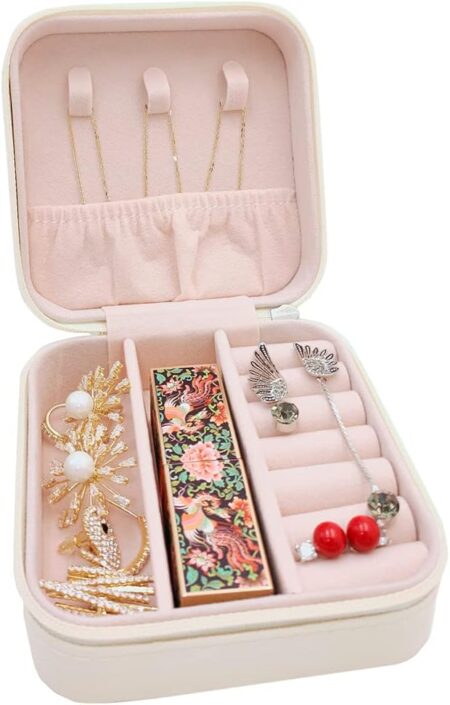 Faux Leather Mini Jewelry Travel Case, Small Travel Jewelry Organizer, Portable Jewelry Box Travel Mini Storage Organizer Portable Display/Storage Box For Rings, Earrings, Necklaces (White)