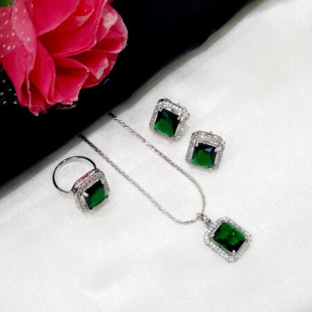 Pendant Set (Emerald Green)